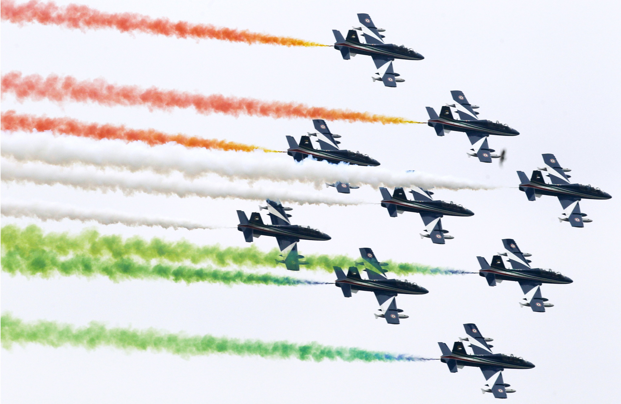 Frecce tricolori dopo l’apertura dell’Expo a Milano. - (Alessandro Garofalo, Reuters/Contrasto)