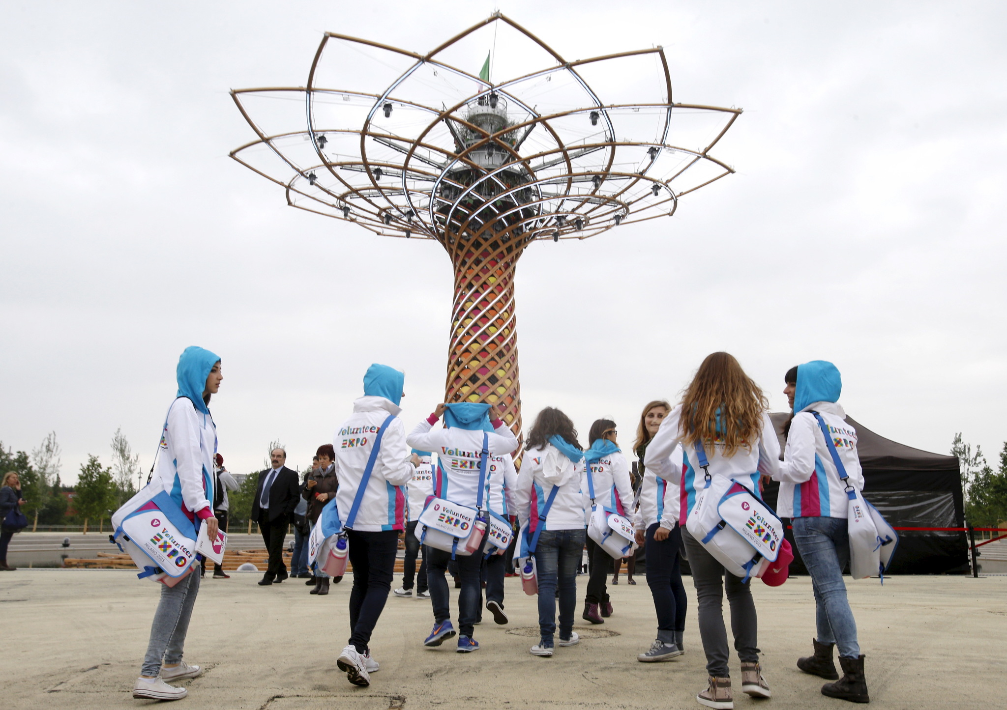 La scultura L’albero della vita - (Alessandro Garofalo, Reuters/Contrasto)