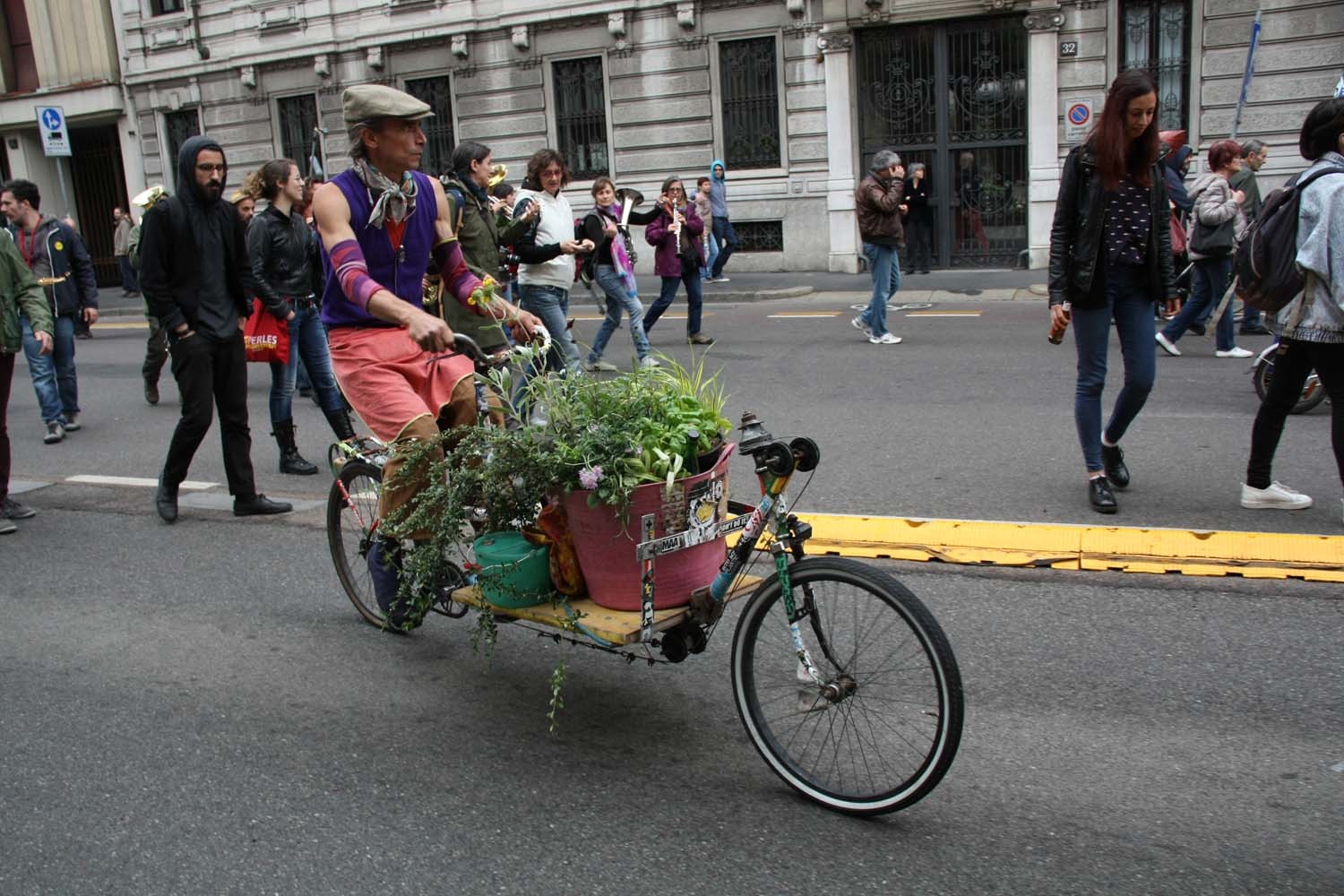 La manifestazione No Expo a Milano, 1 maggio 2015 - (Valeria Quadri, Internazionale)