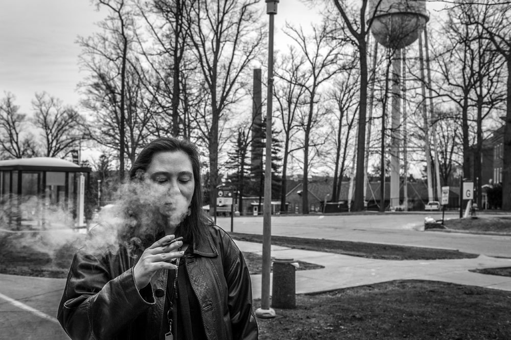 Marguerite Brousseau-Sawyer a Coatesville, in Pennsylvania, il 24 marzo 2015. Veterana dell’aeronautica, è sopravvissuta a un brutale stupro del suo istruttore ma in seguito ha sofferto di depressione e tentato il suicidio. - (Mary F. Calvert, Alexia Foundation/Zuma Press/Mondadori Portfolio)