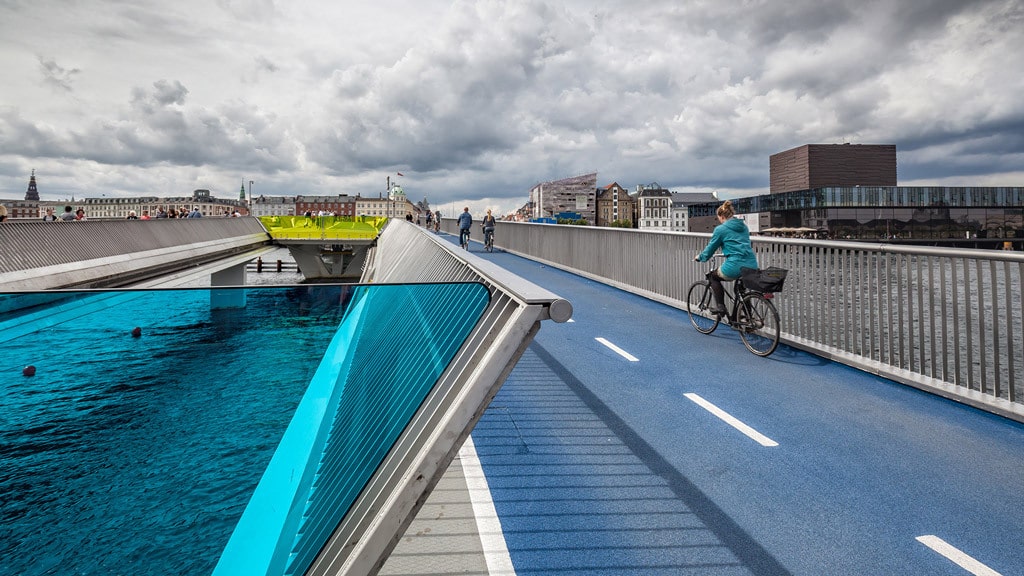 È morta l’architetta Zaha Hadid Internazionale