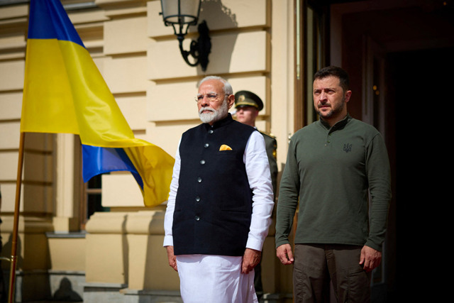 Il premier indiano Narendra Modi visita l’Ucraina e promette aiuti umanitari