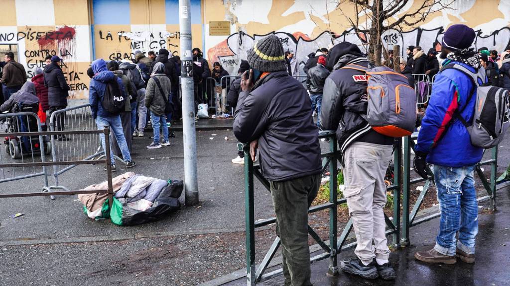https://media.internazionale.it/images/2025/02/10/270644-hd.jpg