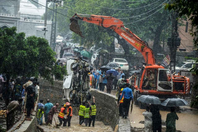 In Pakistan 221 morti per le piogge torrenziali In Pakistan 221 morti per le piogge torrenziali