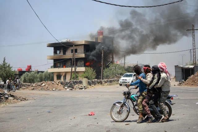 Almeno quattro morti nelle nuove violenze ad Al Suweyda, in Siria Almeno quattro morti nelle nuove violenze ad Al Suweyda, in Siria