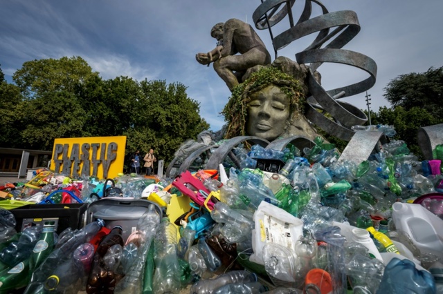 A Ginevra cominciano i negoziati per ridurre l’inquinamento da plastica A Ginevra cominciano i negoziati per ridurre l’inquinamento da plastica