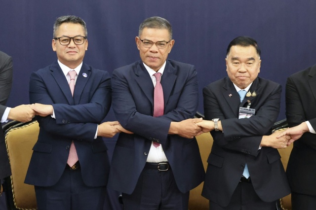 Thailandia e Cambogia estendono il cessate il fuoco Thailandia e Cambogia estendono il cessate il fuoco