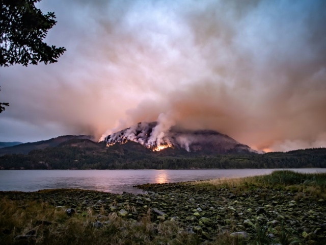 Gli incendi causano un aumento dell’inquinamento atmosferico nel mondo Gli incendi causano un aumento dell’inquinamento atmosferico nel mondo