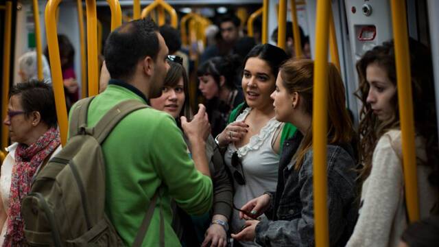 anche in spagna i giovani tardano a lasciare la casa dei genitori