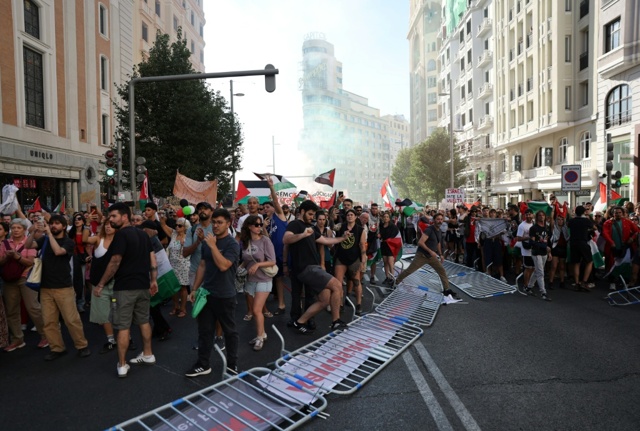 https://media.internazionale.it/images/2025/09/14/307135-sd.jpeg