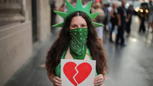 https://media.internazionale.it/images/2025/09/19/307924-sd.jpg