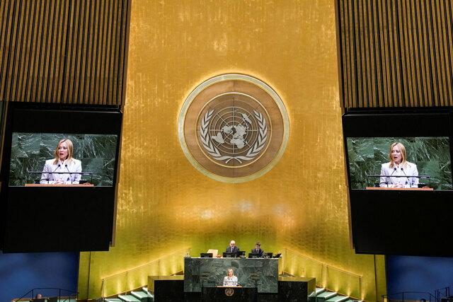 https://media.internazionale.it/images/2025/09/25/308902-sd.jpg