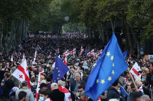 il governo georgiano minaccia l8217opposizione dopo una grande manifestazione