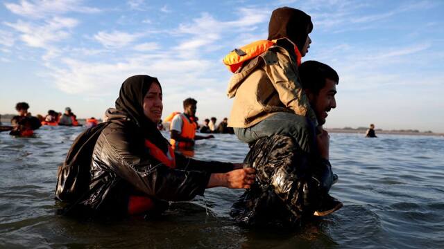 L’accordo sui migranti tra Parigi e Londra non funziona L’accordo sui migranti tra Parigi e Londra non funziona