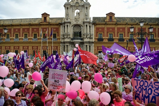 errori negli screening per il cancro al seno manifestazioni di protesta in andalusia160 da Internazionale.it errori negli screening per il cancro al seno manifestazioni di protesta in andalusia160