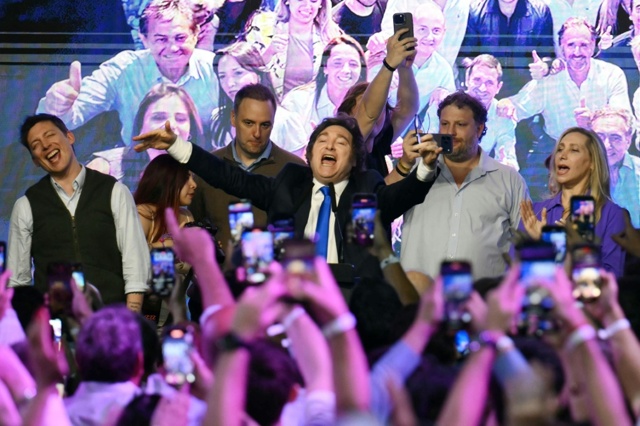 Il partito del presidente argentino Javier Milei vince le elezioni di metà mandato Il partito del presidente argentino Javier Milei vince le elezioni di metà mandato