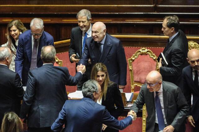 il senato italiano approva la riforma della giustizia ora il referendum da Internazionale.it il senato italiano approva la riforma della giustizia ora il referendum