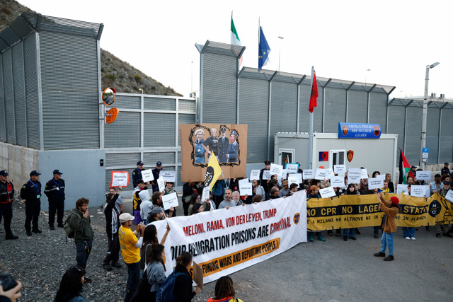 i centri per migranti in albania sono un fallimento da Internazionale.it i centri per migranti in albania sono un fallimento