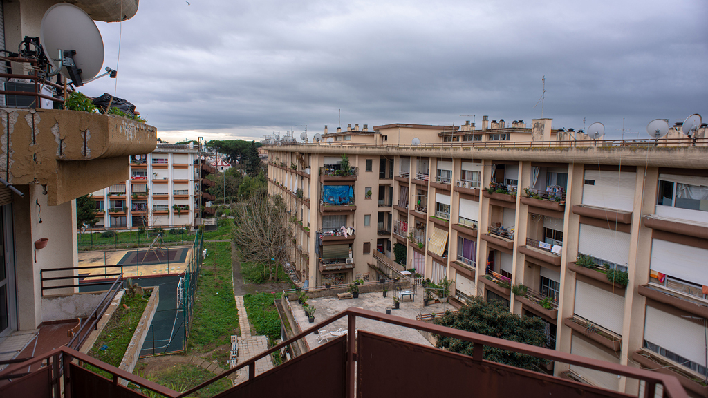 https://media.internazionale.it/images/2025/11/13/316634-hd.jpg