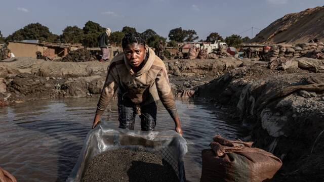 Quante vite costano i nostri smartphone