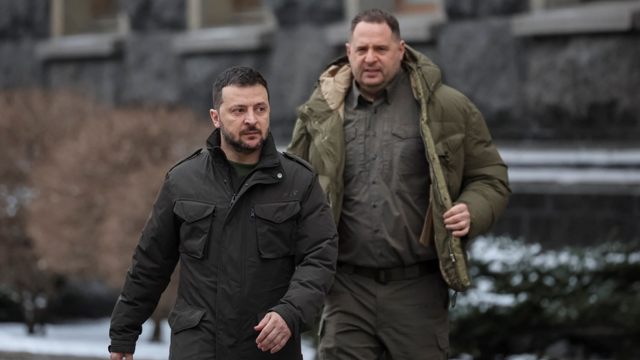 volodymyr zelenskyj cerca un8217uscita da un momento critico