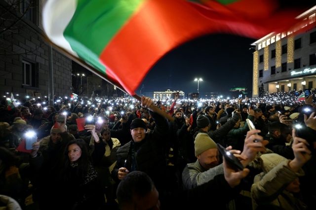 il governo bulgaro si dimette dopo un8217ondata di proteste contro la corruzione