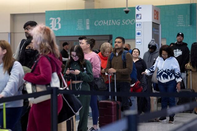 Senators urge Trump to scrap social media vetting for foreign tourists