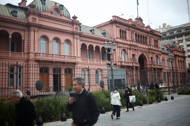 Argentina's Milei Bans Journalists from Casa Rosada Amid Espionage Allegations