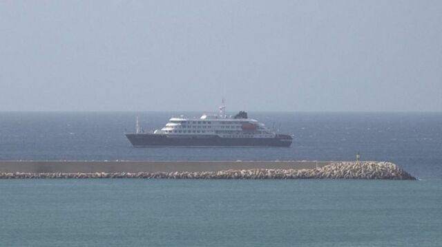 Hantavirus su nave da crociera: passeggeri bloccati al largo di Capo Verde — image 1