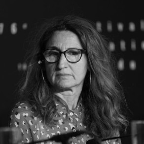 Valia Santella