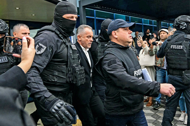 https://media.internazionale.it/images/2026/05/27/350023-sd.jpg