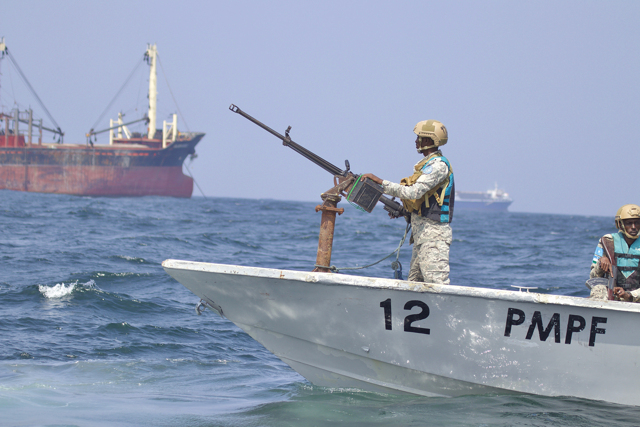I pirati somali sono tornati, grazie anche alla guerra in Ir