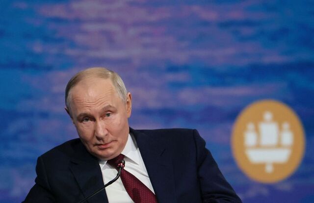 Putin held ‘friendly one-on-one meeting' with Germany's Schroeder, Kremlin says