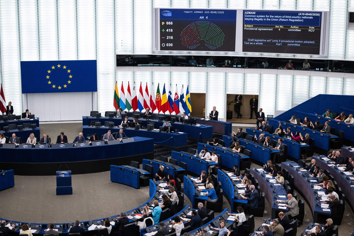 https://media.internazionale.it/images/2026/06/22/352116-hd.jpg
