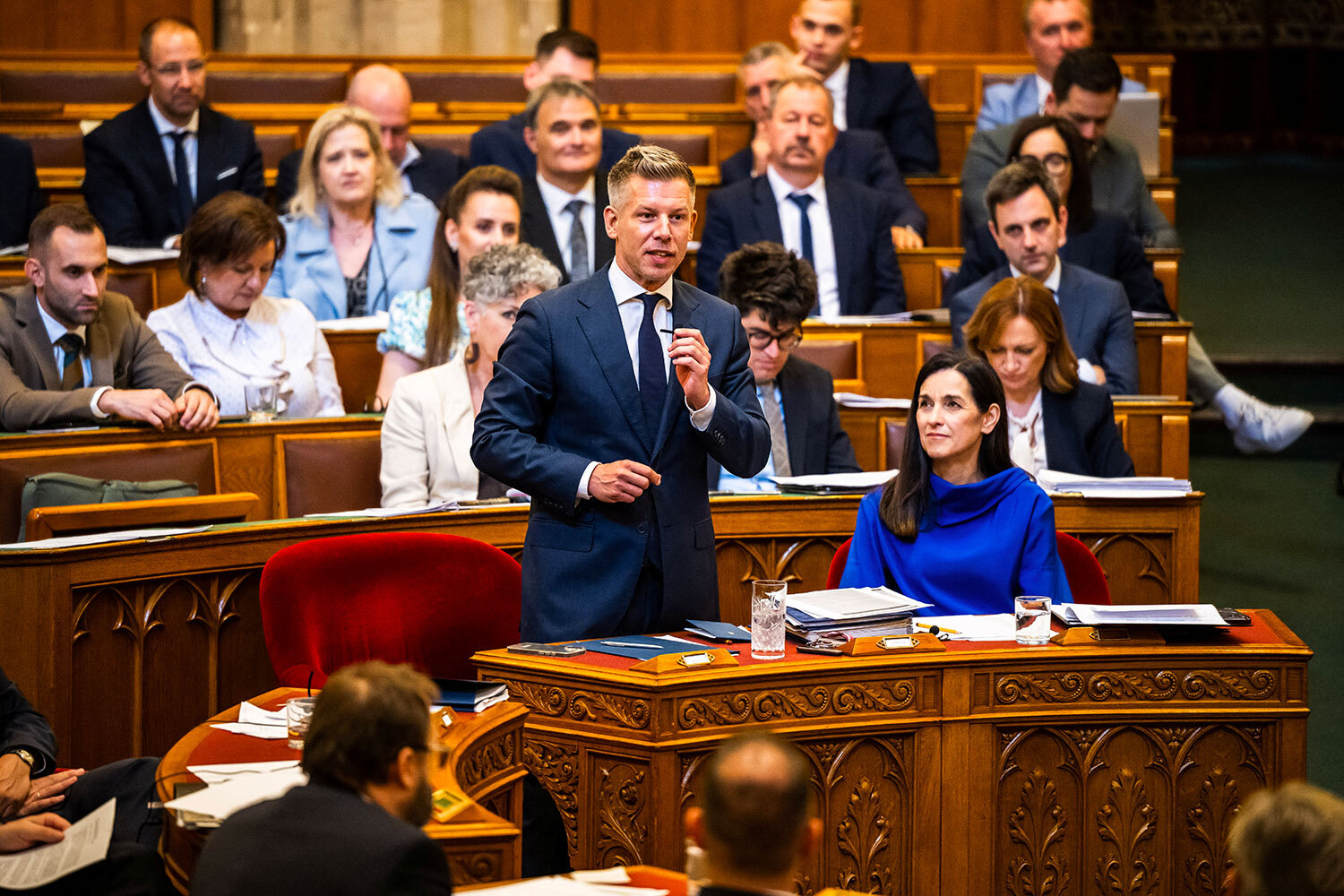 la rivoluzione imperfetta del primo ministro ungherese p233ter magyar da Internazionale.it la rivoluzione imperfetta del primo ministro ungherese p233ter magyar