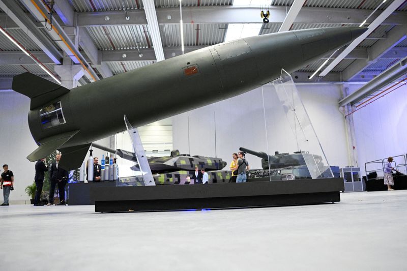 Exclusive - US has used  virtually all  of its long - range precision missiles during Iran war , sources say
