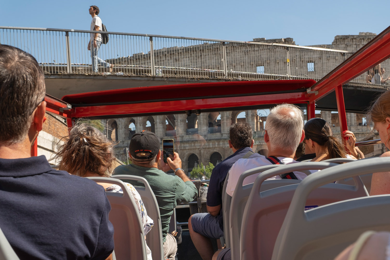 https://media.internazionale.it/images/2026/08/05/355742-hd.jpg