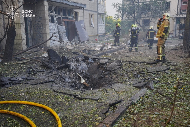Russian attacks on Kyiv petrol stations kill two, Ukrainian strikes kill three in Russia
