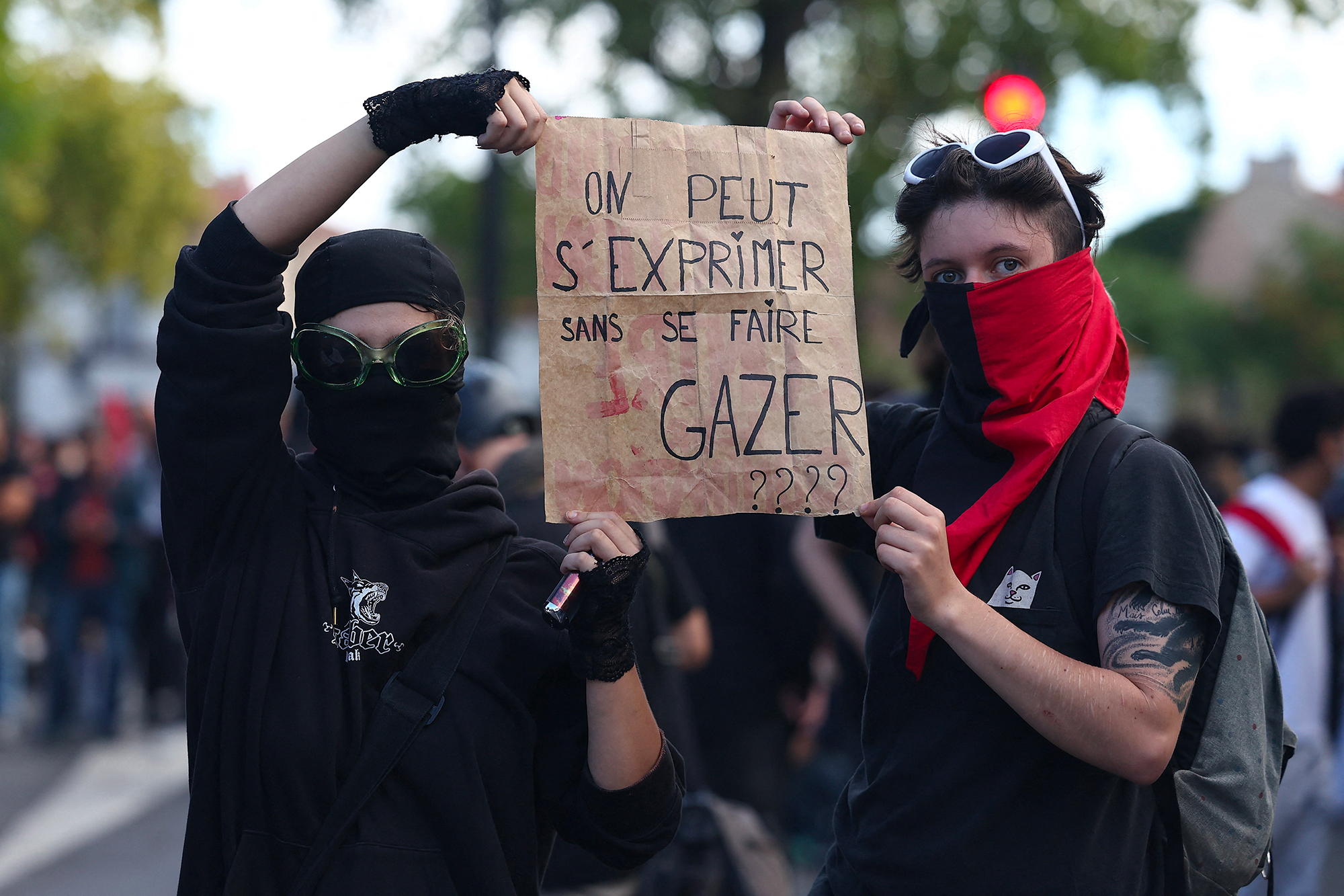 le classi popolari sono le vere protagoniste delle proteste francesi da Internazionale.it le classi popolari sono le vere protagoniste delle proteste francesi