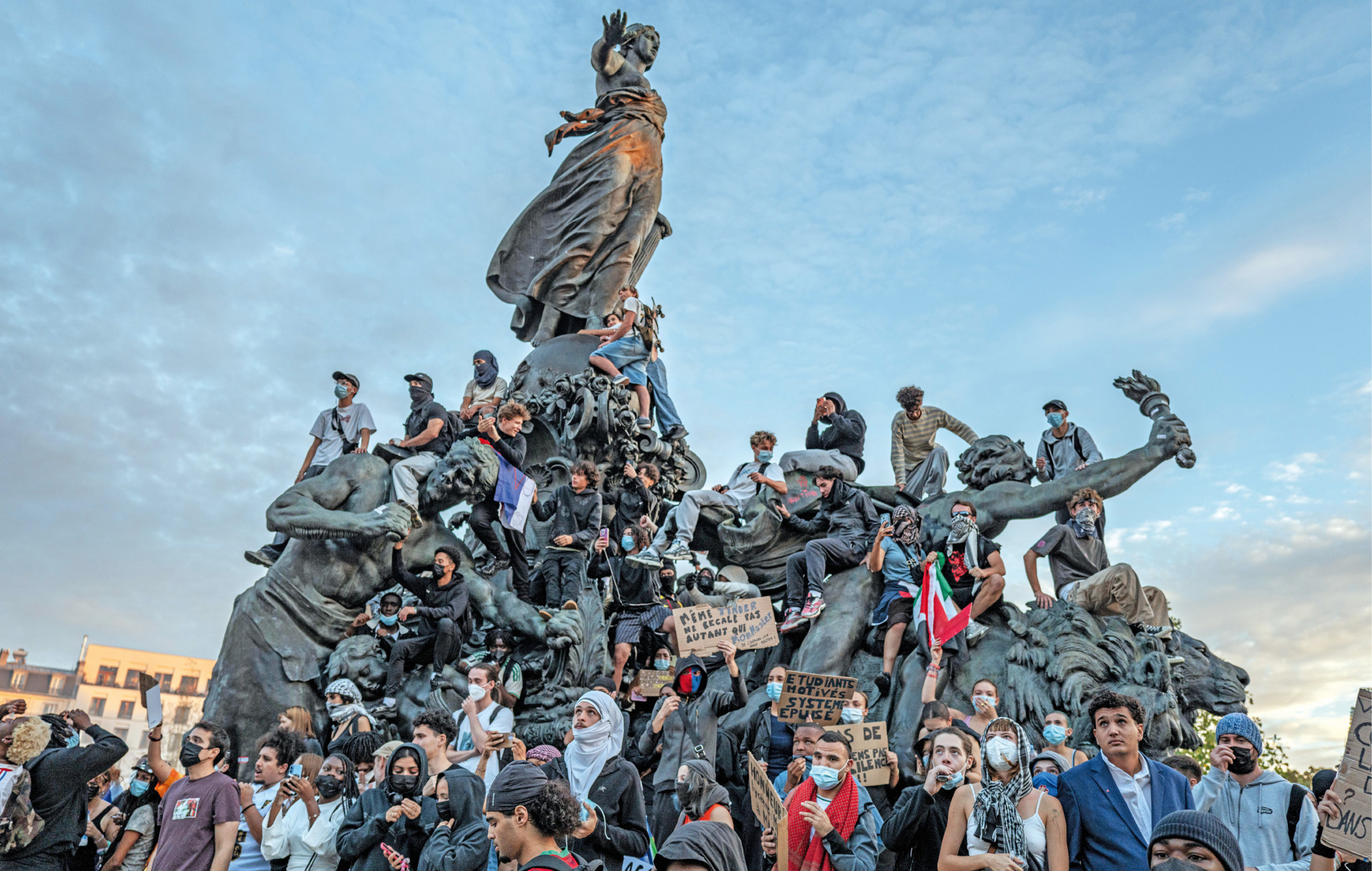 https://media.internazionale.it/images/2026/10/07/360631-hd.jpg