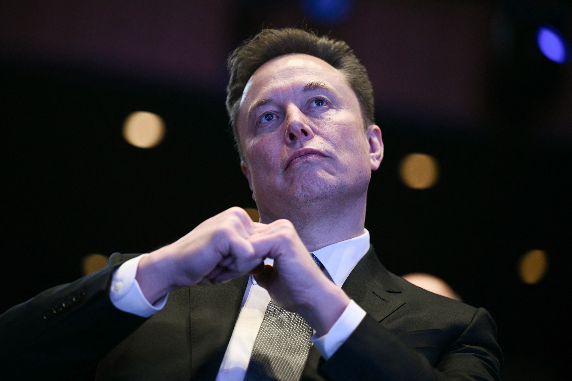 la falsa beneficenza di elon musk da Internazionale.it la falsa beneficenza di elon musk