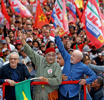 https://media.internazionale.it/images/2026/10/21/361862-hd.jpg